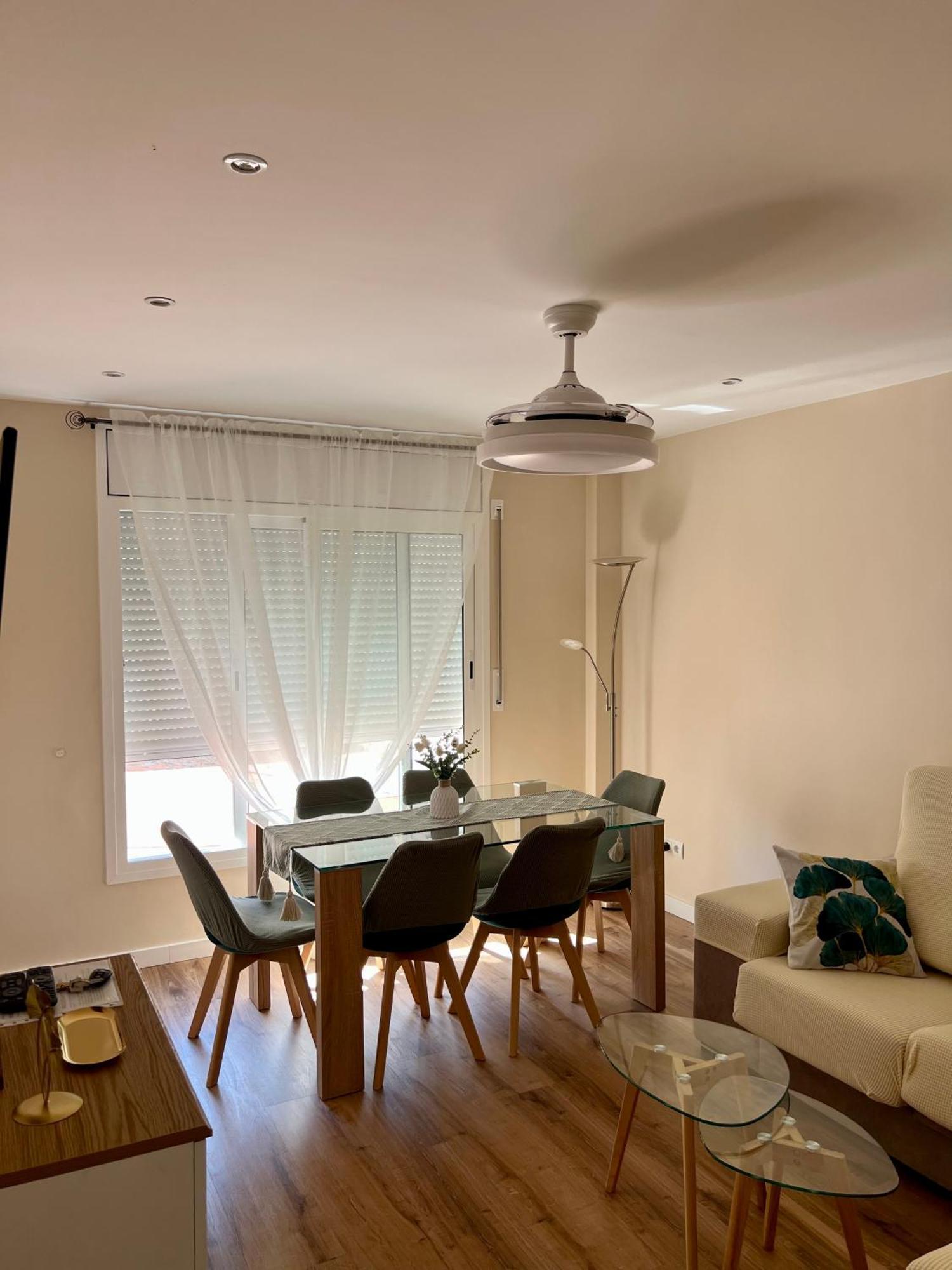 Piso A 15 Minutos Port Aventura. Apartment Cambrils